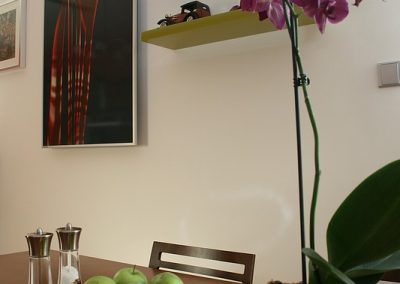 IHS 900, motiv Redwell, alu rám, umístění jídelna_1
